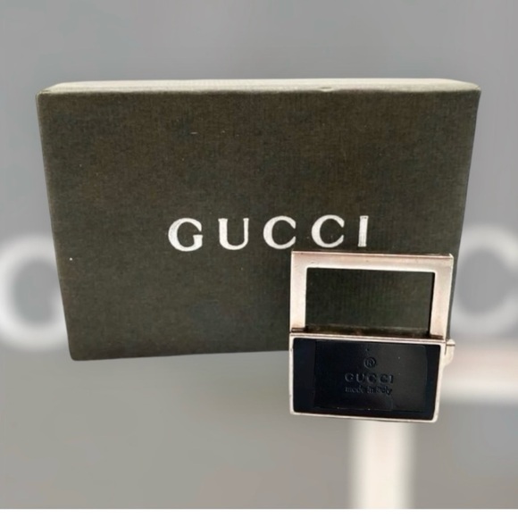 Gucci pristine condition Vintage Lock Keychain Authentic - Picture 1 of 5